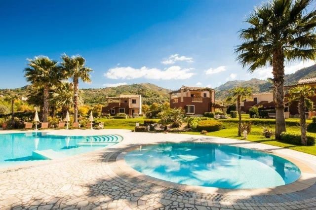 Bijzondere accommodaties Hotel Alcantara Resort in Gaggi (Sicilië, Italië)