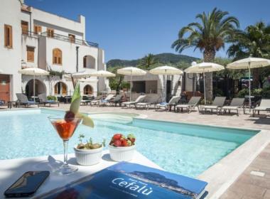 Hotel Baia del Capitano - zwembad